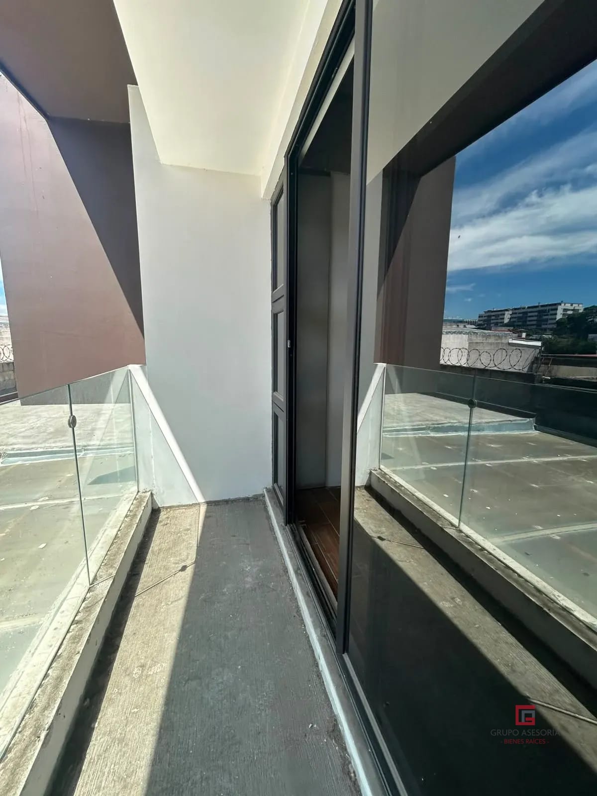 Oficina/Clínica en venta Edificio Ascend zona 9 — Oficina en Venta en Ascend, Zona 9, Guatemala, Ciudad — foto 3 de 9