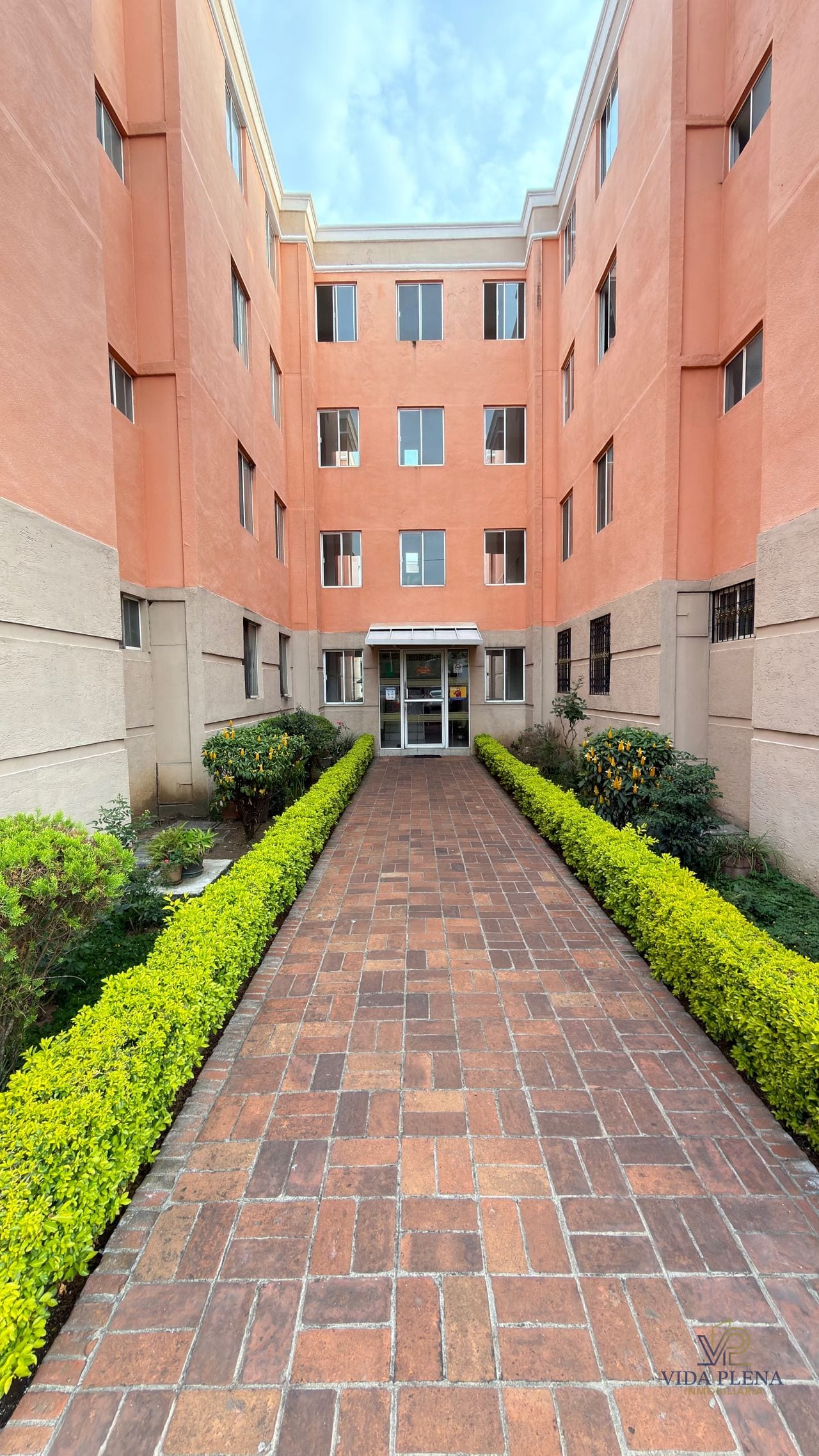 VENTA DE APARTAMENTO Z.11 Cañadas de Mariscal — Apartamento en Venta en Cañadas de Mariscal, Zona 11, Guatemala, Ciudad — foto 1 de 15