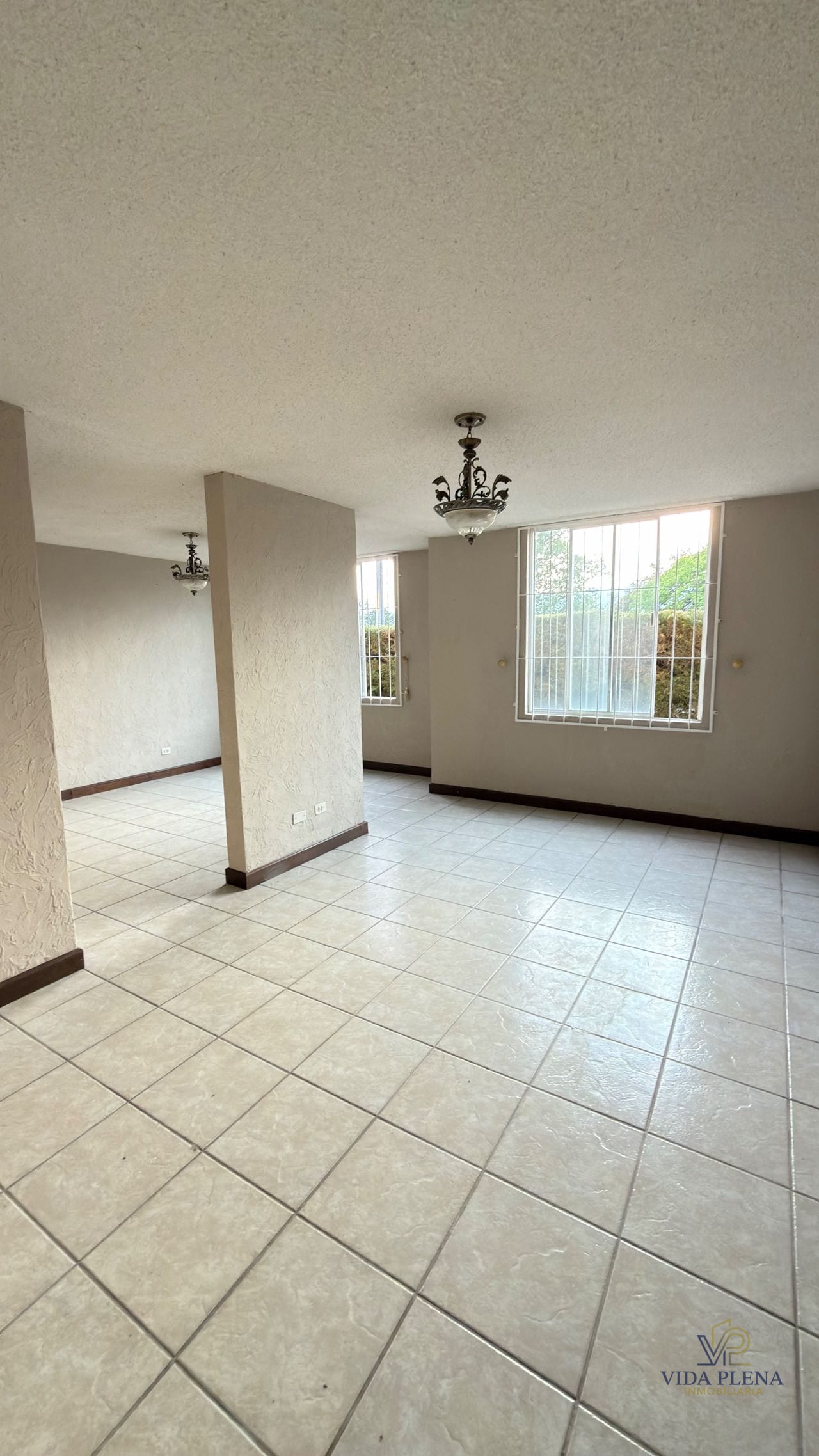 VENTA DE APARTAMENTO Z.11 Cañadas de Mariscal — Apartamento en Venta en Cañadas de Mariscal, Zona 11, Guatemala, Ciudad — foto 2 de 15