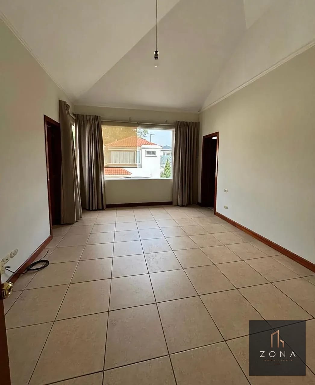 Casa en RENTA, Muxbal — Casa en Alquiler en Muxbal, Guatemala, Ciudad — foto 4 de 5