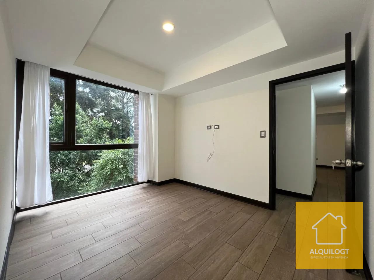 APARTAMENTO EN ZONA 12 POR LA USAC — Apartamento en Alquiler en Soho, Zona 12, Guatemala, Ciudad — foto 8 de 9