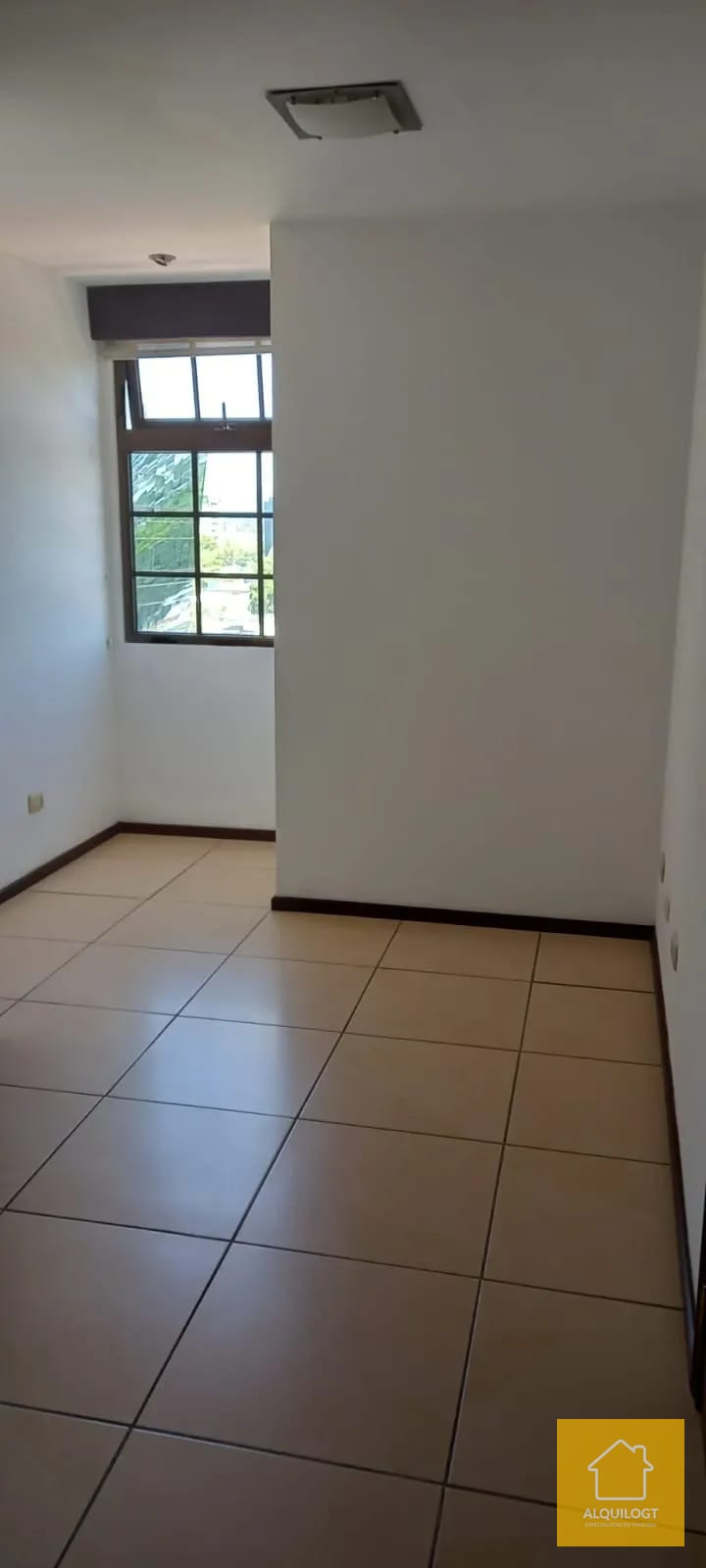 Apartamento en Madeleine zona 10 — Apartamento en Alquiler en Zona 10, Guatemala, Ciudad — foto 7 de 10