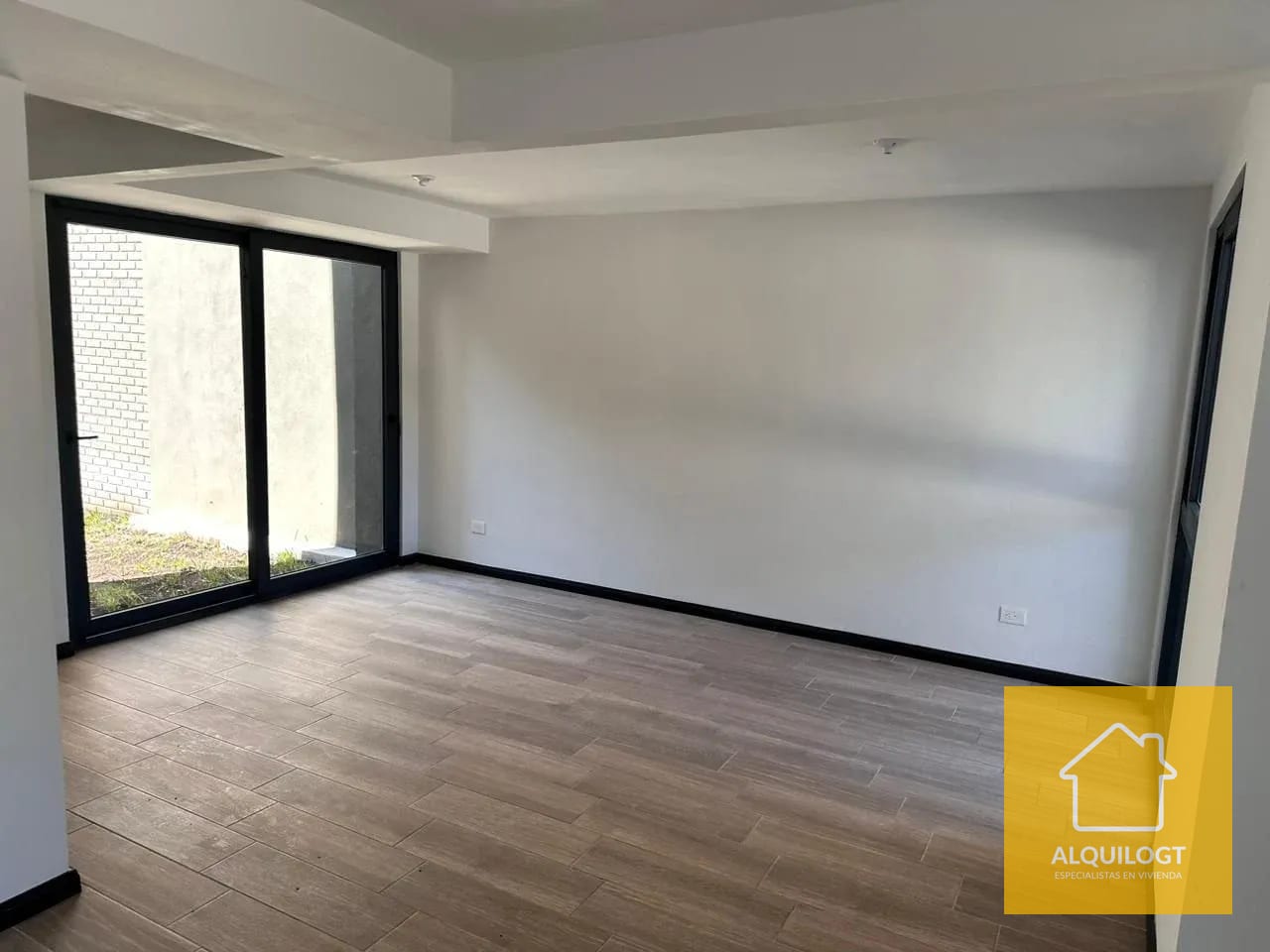 Casa Camino al Platanar S José Pinula Condominio Arbarela — Casa en Venta en Condado Florenza, San José Pinula, Guatemala, Ciudad — foto 7 de 17