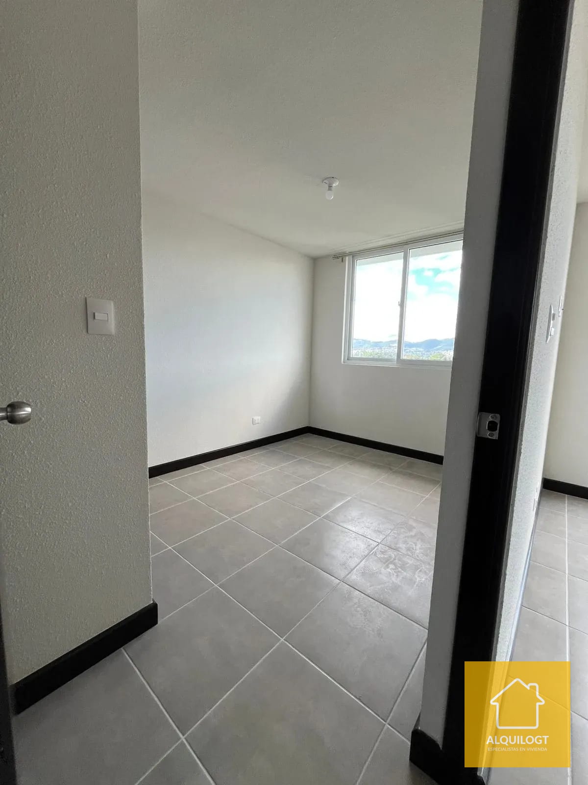 Apartamento Colonia Santa Rosa II Zona 12 Eficio Esenta — Apartamento en Alquiler en Esenta, Zona 12, Guatemala, Ciudad — foto 7 de 17