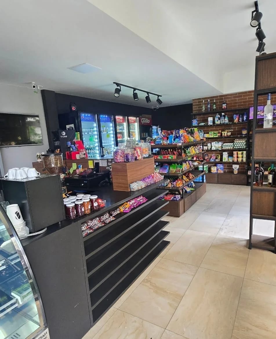 Alquilo local comercial en vh2 zona 15 — Local en Alquiler en Zona 15, Guatemala, Ciudad — foto 4 de 4