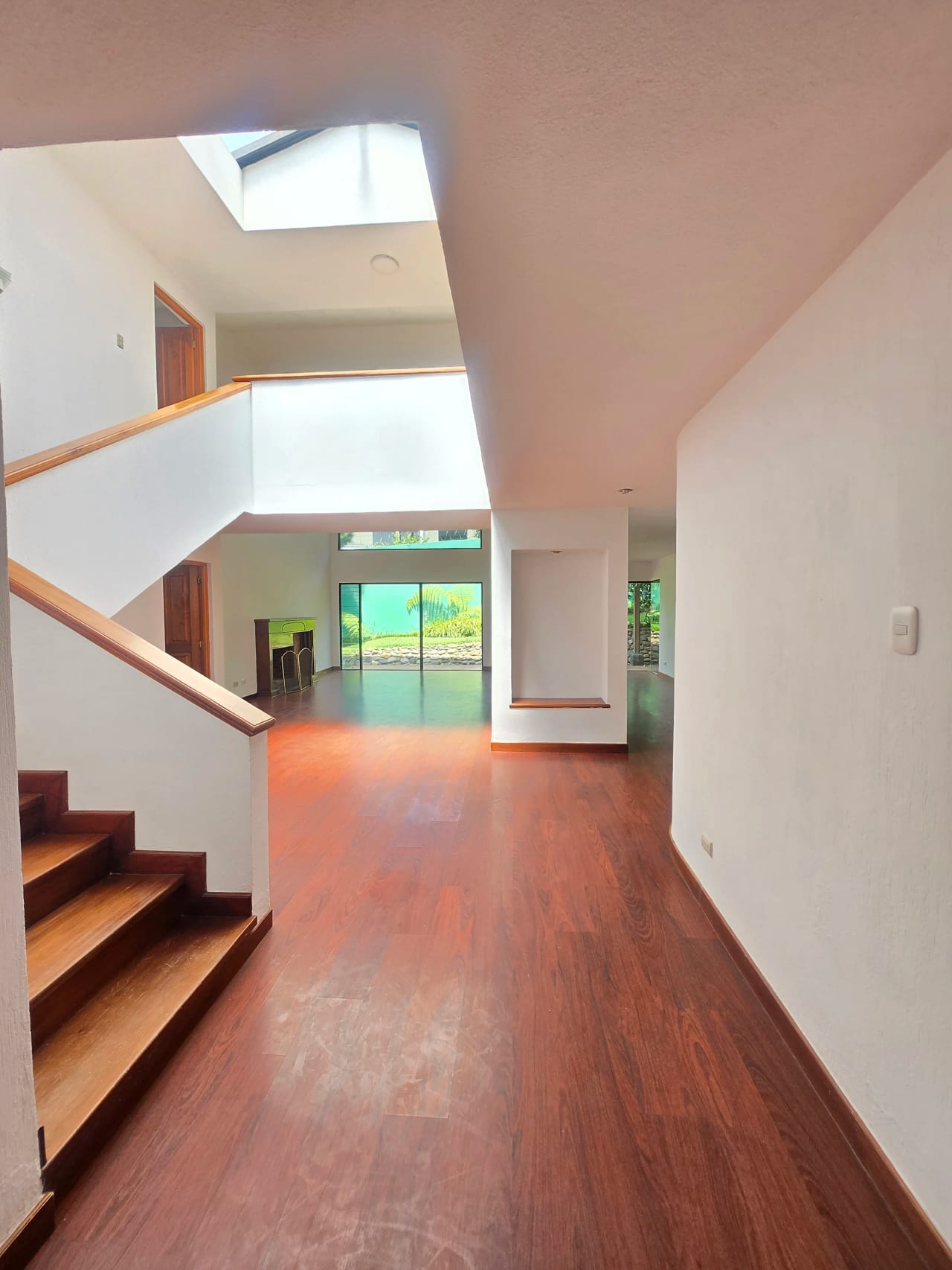 Preciosa casa en venta en Condominio la Encantada, km 12 Carretera El Salvador. — Casa en Venta en Carretera a El Salvador, Guatemala, Ciudad — foto 8 de 13