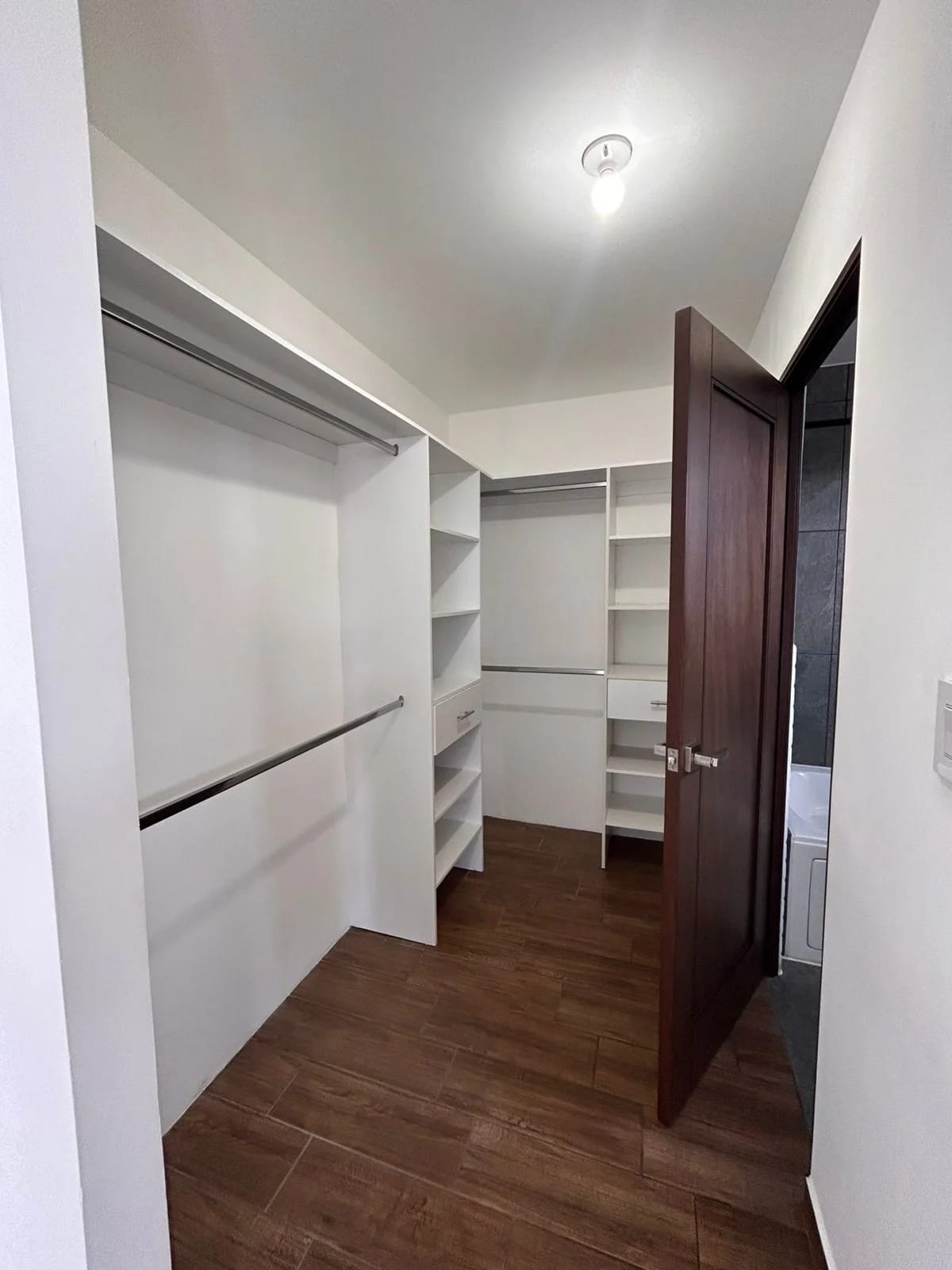LINDO APARTAMENTO EN VENTA- BALMES 47 ZONA 11, LAS CHARCAS — Apartamento en Venta en Zona 11, Guatemala, Ciudad — foto 10 de 17
