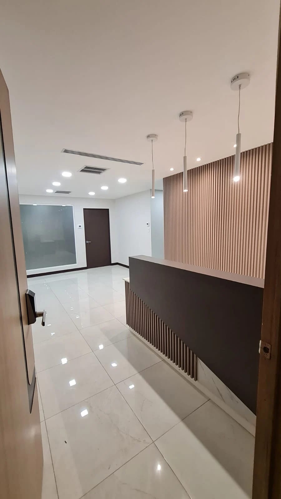 Clinicas Pequeñas en Renovati Zona 10 — Clínica en Alquiler en Renovati, Zona 10, Guatemala, Ciudad — foto 2 de 8