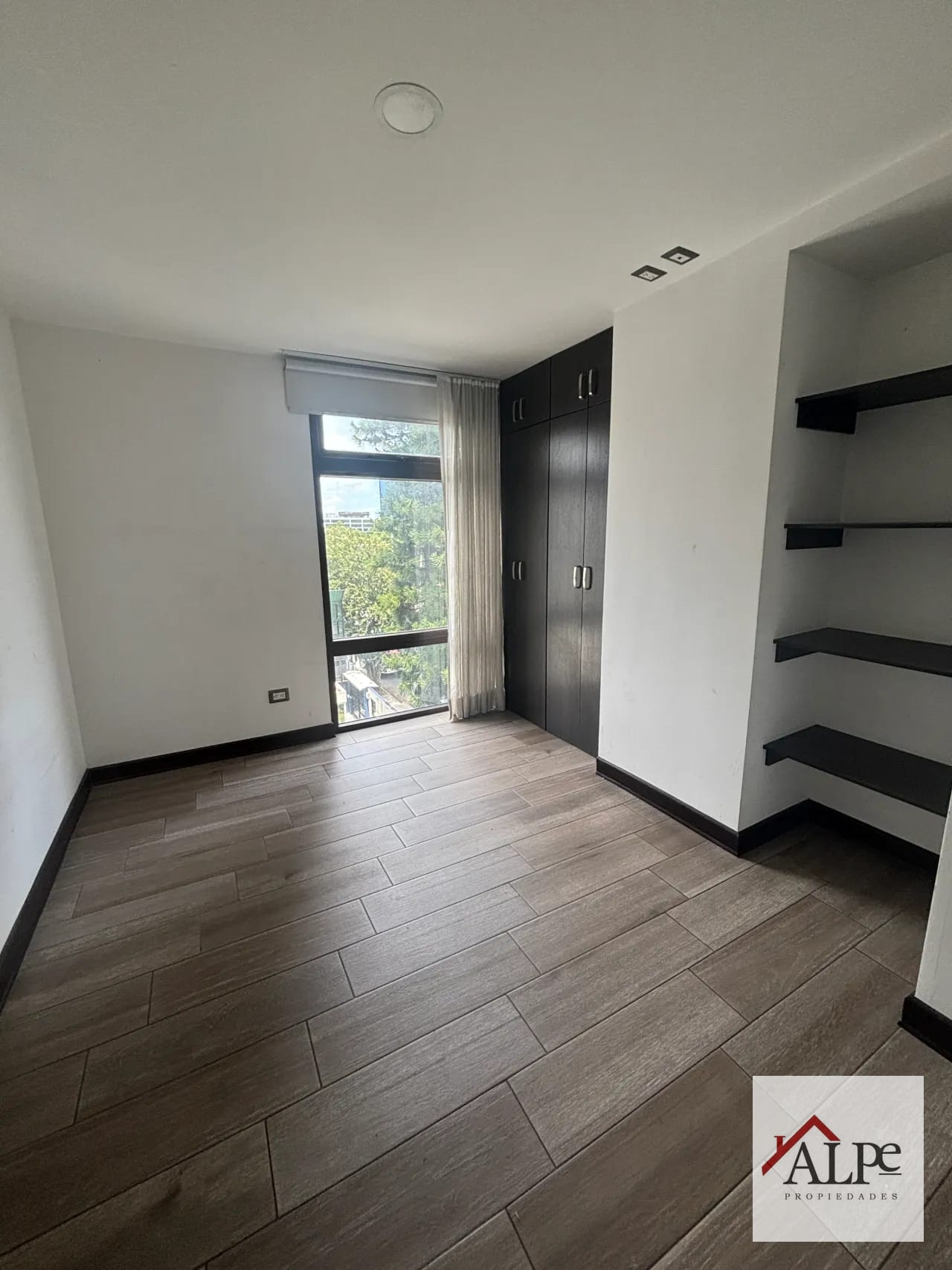 Apartamento en Renta con Ubicación Premium | Inicio de Av. Las Américas, Zona 13 — Apartamento en Alquiler en Tres15, Zona 13, Guatemala, Ciudad — foto 7 de 16