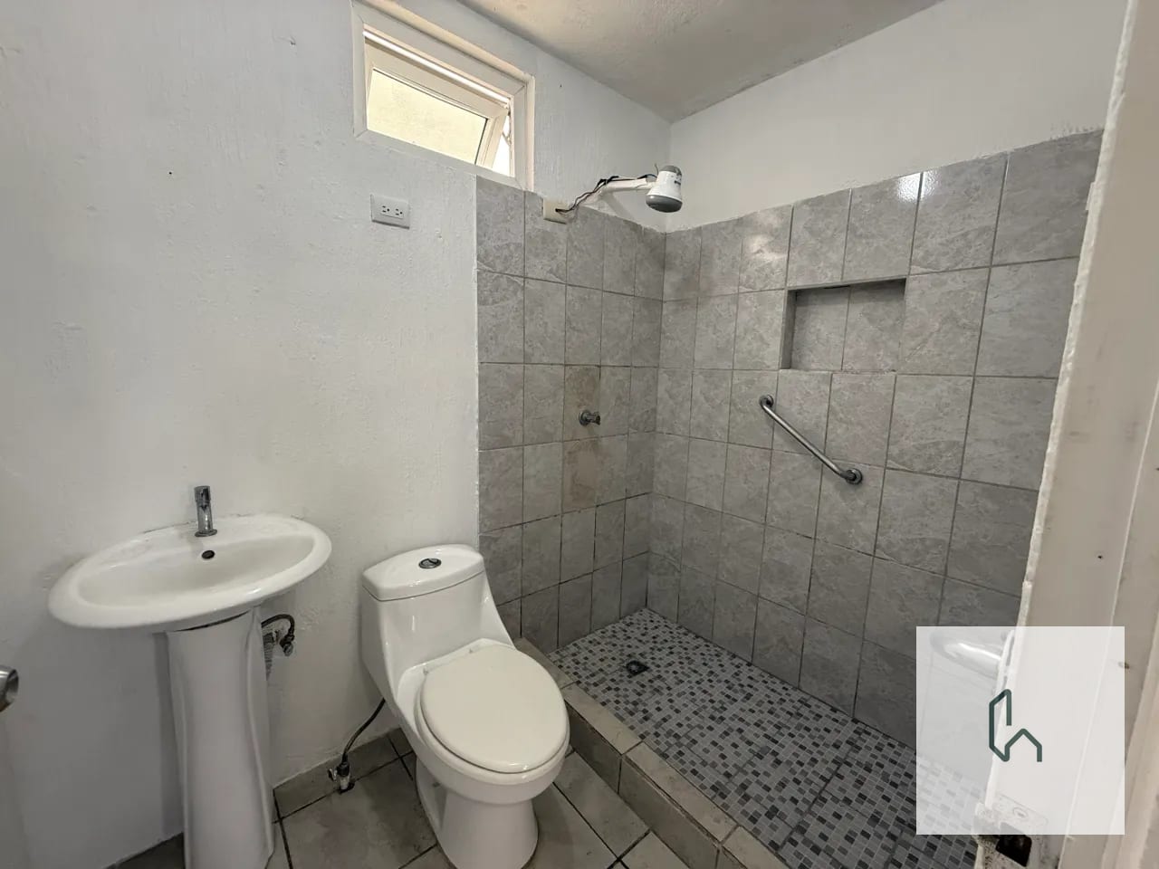 Casa en Venta o Renta en San José Pinula — Casa en Venta en San José Pinula, Guatemala, Ciudad — foto 4 de 11