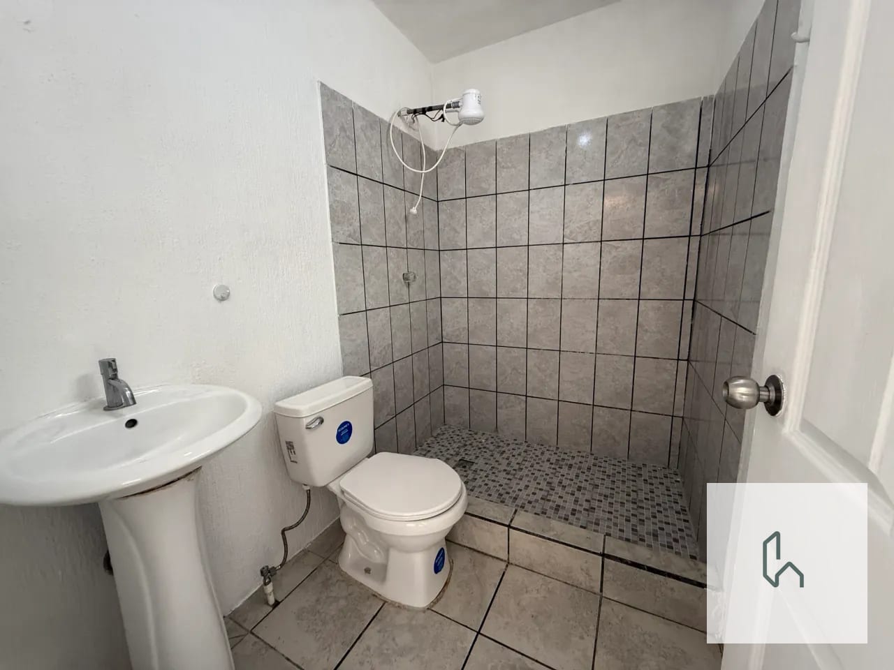 Casa en Venta o Renta en San José Pinula — Casa en Venta en San José Pinula, Guatemala, Ciudad — foto 8 de 11