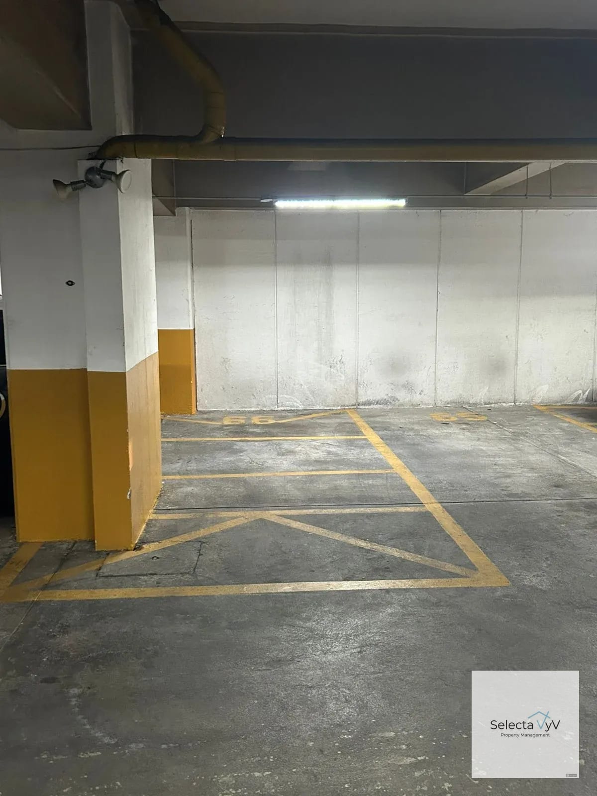 Oficina Edificio Reforma Montufar — Oficina en Alquiler en Zona 10, Guatemala, Ciudad — foto 16 de 17