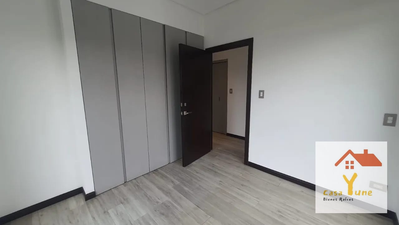 Apartamento en Alquiler Lirios Cayala Zona 16 — Apartamento en Alquiler en Lirios de Cayalá I, Zona 16, Guatemala, Ciudad — foto 11 de 17