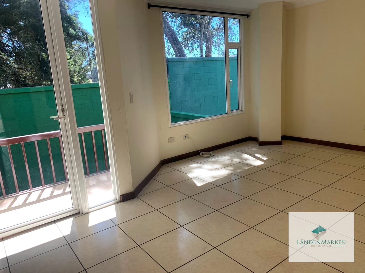 Alquiler de Casa Dentro de Condominio en Lomas de San Rafael CAES KM 16.5 — Casa en Alquiler en Lomas de San Rafael, Carretera a El Salvador, Guatemala, Ciudad — foto 4 de 17