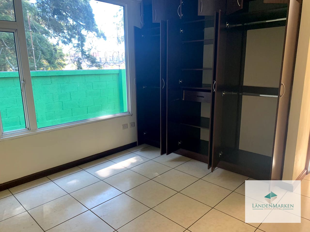 Alquiler de Casa Dentro de Condominio en Lomas de San Rafael CAES KM 16.5 — Casa en Alquiler en Lomas de San Rafael, Carretera a El Salvador, Guatemala, Ciudad — foto 13 de 17