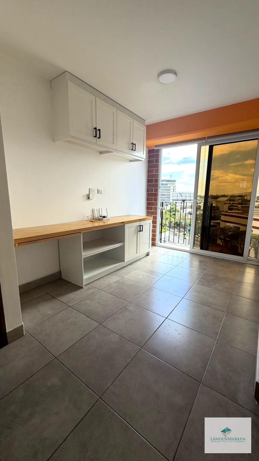 Alquiler de Apartamento en Zona 4 ( Todos los Servicios Incluidos ) — Apartamento en Alquiler en Modra, Zona 4, Guatemala, Ciudad — foto 1 de 10