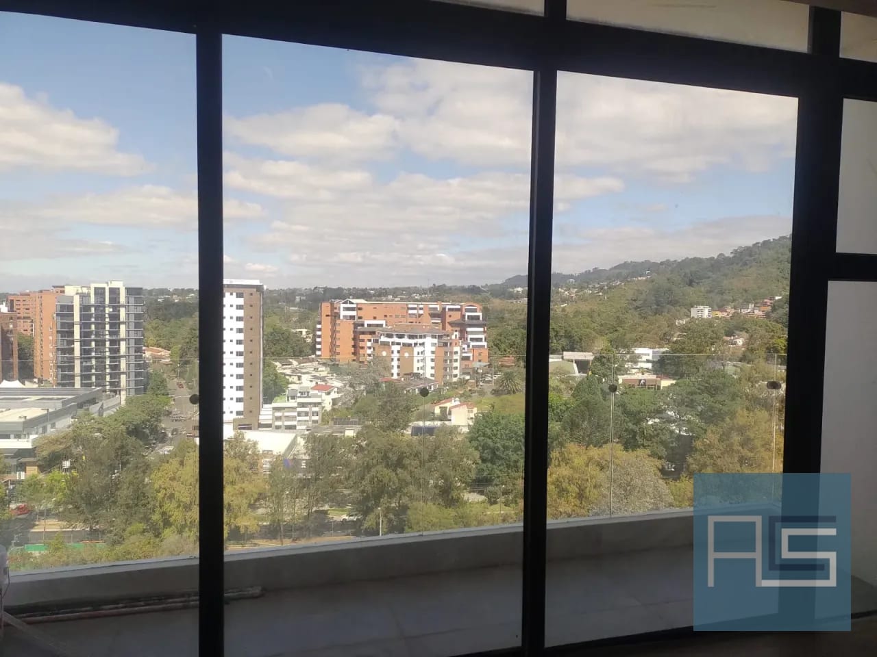 Moderno Apto en Renta, nivel alto, para estrenar de 3 habitaciones con habitación de servicio, VHII zona 15 — Apartamento en Alquiler en Arles, Zona 15, Guatemala, Ciudad — foto 3 de 15