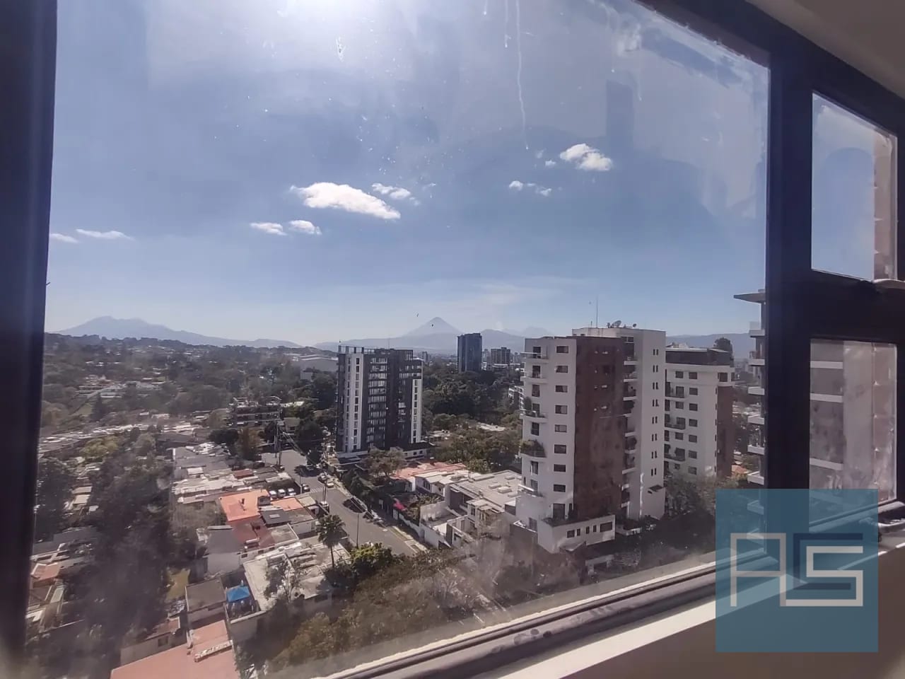Moderno Apto en nivel alto para estrenar de 3 habitaciones con dorm de servicio en Vista Hermosa II, zona 15 — Apartamento en Venta en Arles, Zona 15, Guatemala, Ciudad — foto 10 de 16