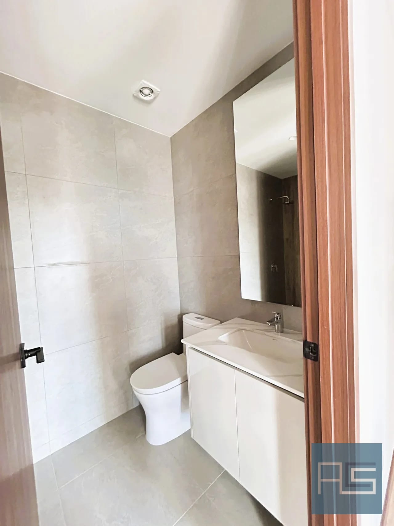Apartamento de 2 habitaciones y estudio o sala familiar, nuevo muy iluminado, en Renta — Apartamento en Alquiler en Zona 13, Guatemala, Ciudad — foto 12 de 17