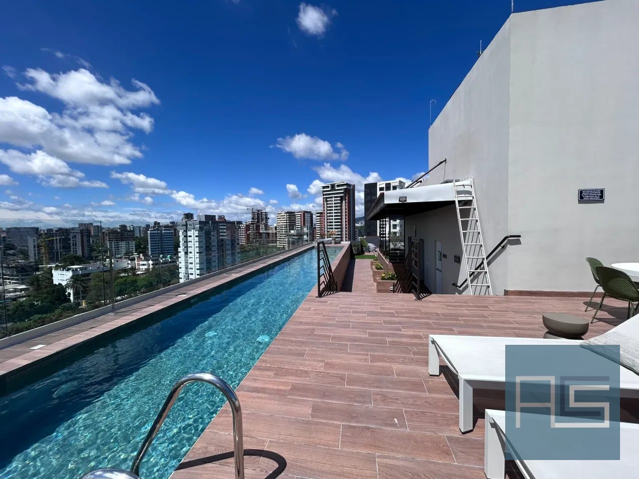 Apartamento de 2 habitaciones y estudio o sala familiar, nuevo muy iluminado, en Renta — Apartamento en Alquiler en Zona 13, Guatemala, Ciudad — foto 15 de 17