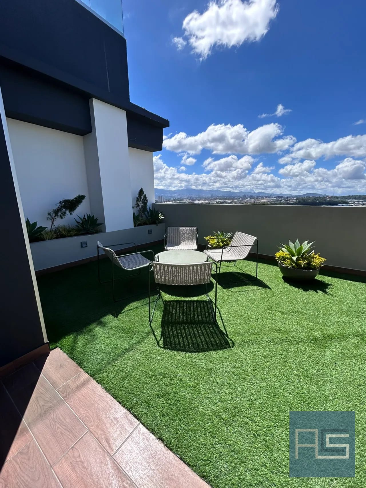 Apartamento de 2 habitaciones y estudio o sala familiar, nuevo muy iluminado, en Renta — Apartamento en Alquiler en Zona 13, Guatemala, Ciudad — foto 17 de 17