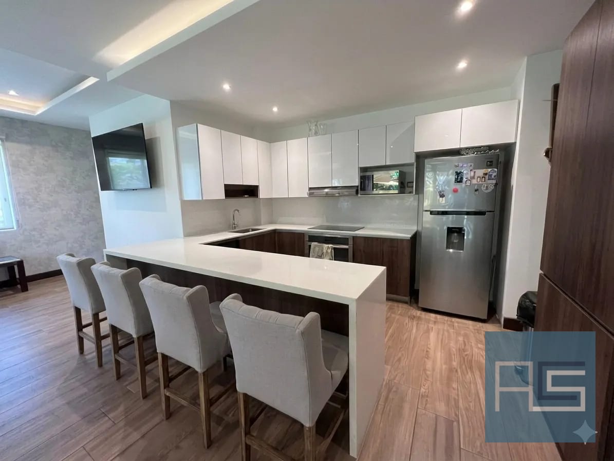 Amplio y moderno apartamento de 3 habitaciones con jardín en Venta, Edificio Vivalt, zona 10 — Apartamento en Venta en Zona 10, Guatemala, Ciudad — foto 5 de 17
