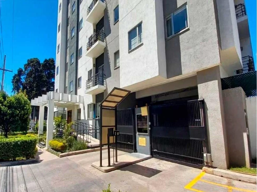 APARTAMENTO AMUEBLADO EN RENTA EDIFICIO CATANIA ZONA 14 POR LAS AMERICAS — Apartamento en Alquiler en Catania, Zona 14, Guatemala, Ciudad — foto 2 de 17