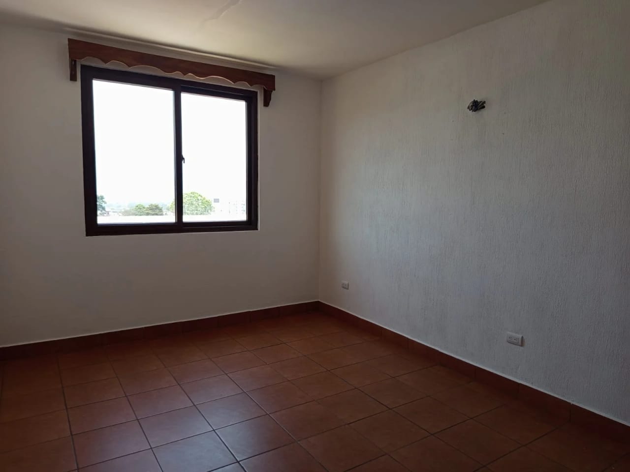 Se renta apartamento en zona 21 — Apartamento en Alquiler en Zona 21, Guatemala, Ciudad — foto 2 de 16