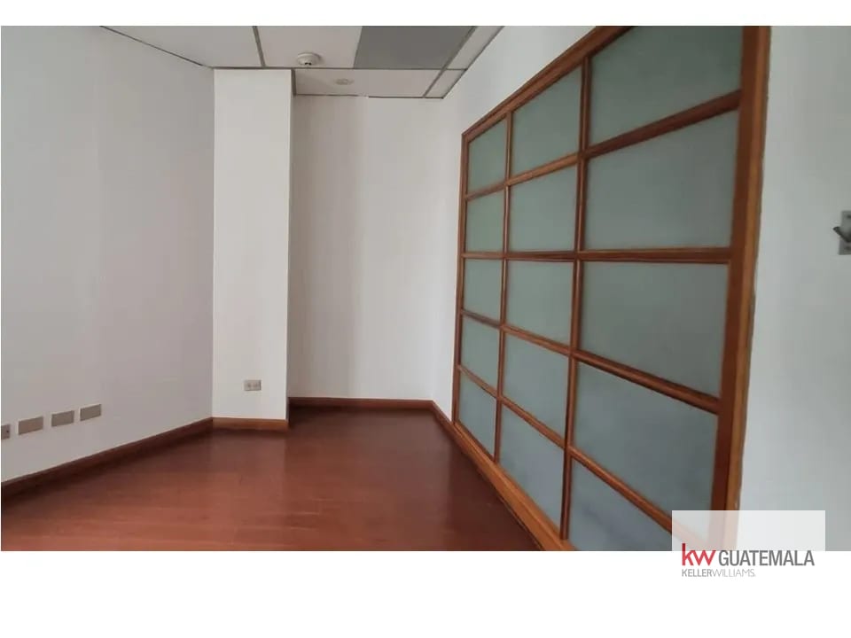 RENTA DE OFICINA EN ZONA 10 — Oficina en Alquiler en Murano Center, Zona 10, Guatemala, Ciudad — foto 1 de 14
