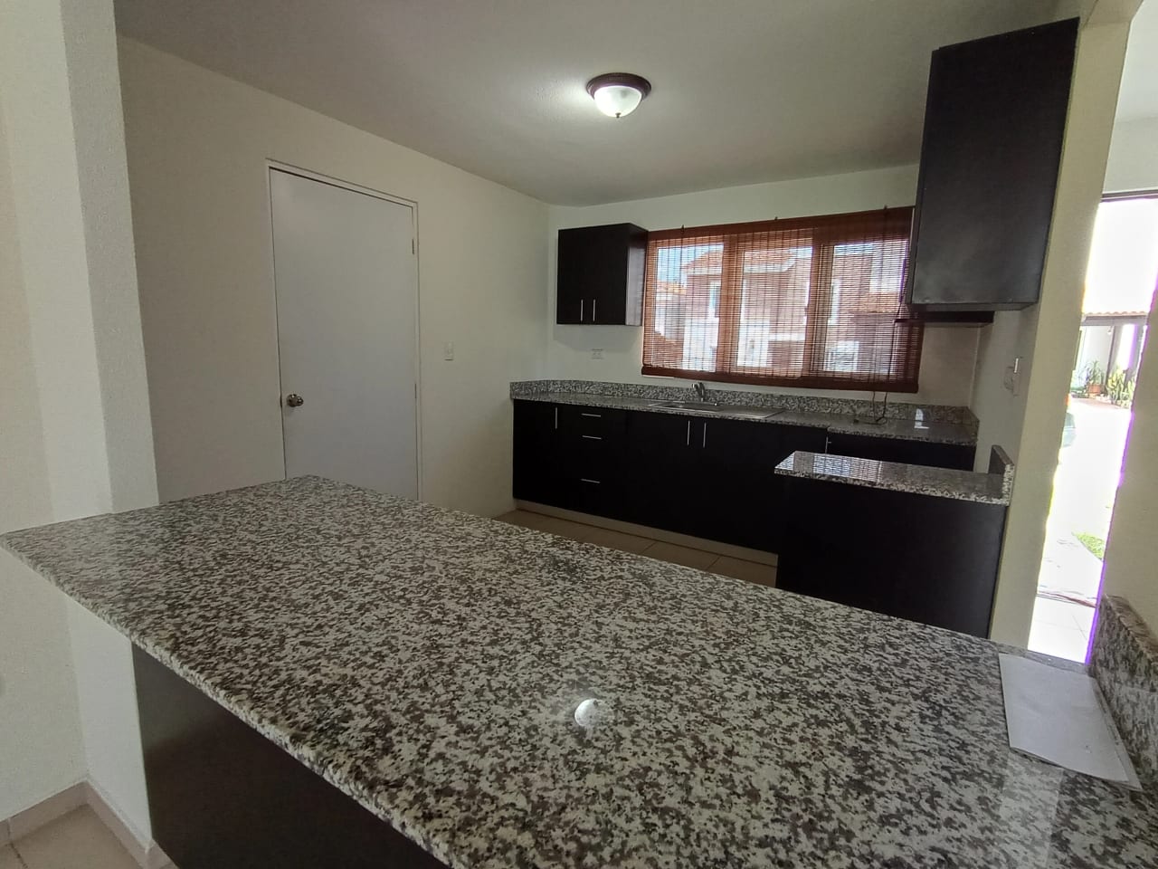 Casa en renta en condominio Alamedas de Santo Domingo, Fraijanes — Casa en Alquiler en Alamedas de Santo Domingo, Carretera a El Salvador, Guatemala, Ciudad — foto 4 de 17