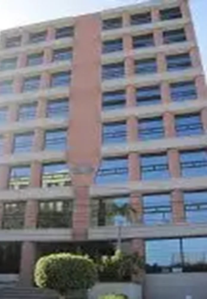 Oficina en venta — Oficina en Venta en Zona 9, Guatemala, Ciudad — foto 2 de 11