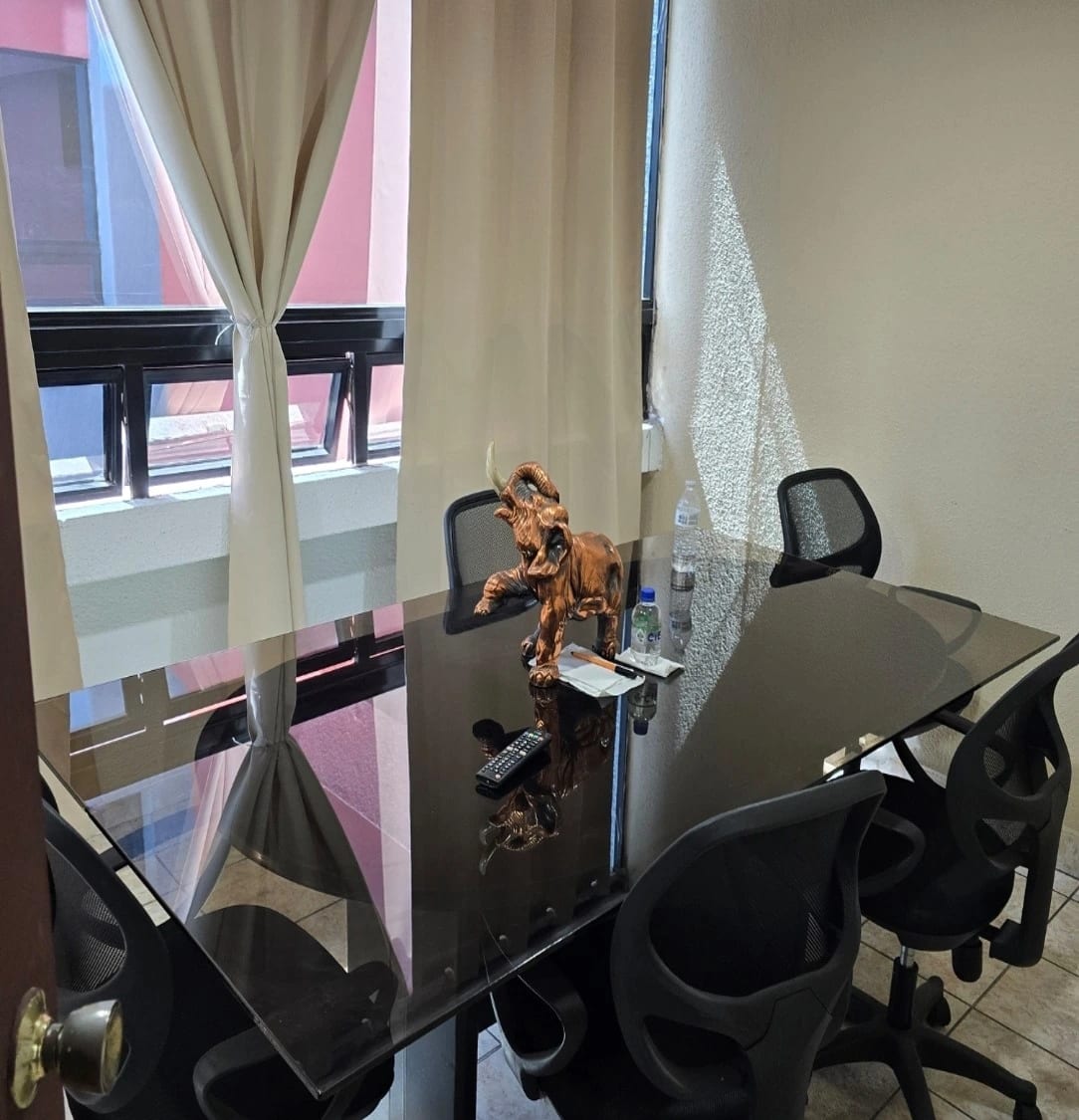 Oficina en venta — Oficina en Venta en Zona 9, Guatemala, Ciudad — foto 9 de 11