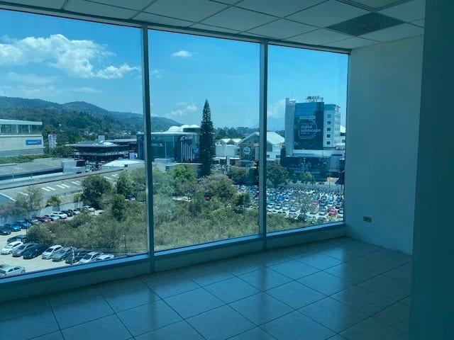 Venta / Alquiler Oficina Zona Pradera Zona 10 — Oficina en Venta en Zona Pradera, Zona 10, Guatemala, Ciudad — foto 9 de 9