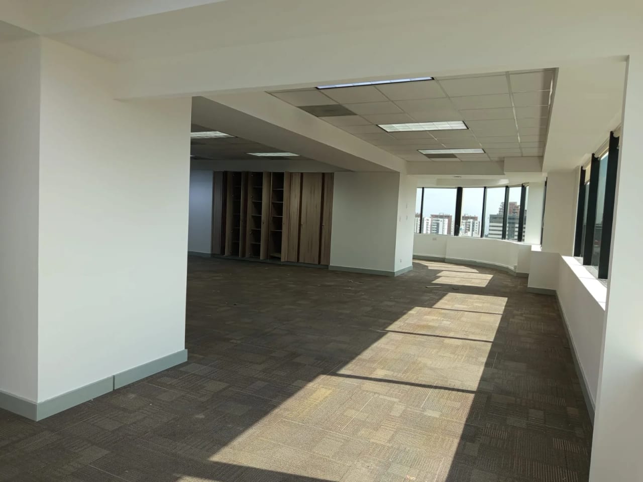 Se renta mega oficina en zona 14 — Oficina en Alquiler en Exedra, Zona 14, Guatemala, Ciudad — foto 8 de 13