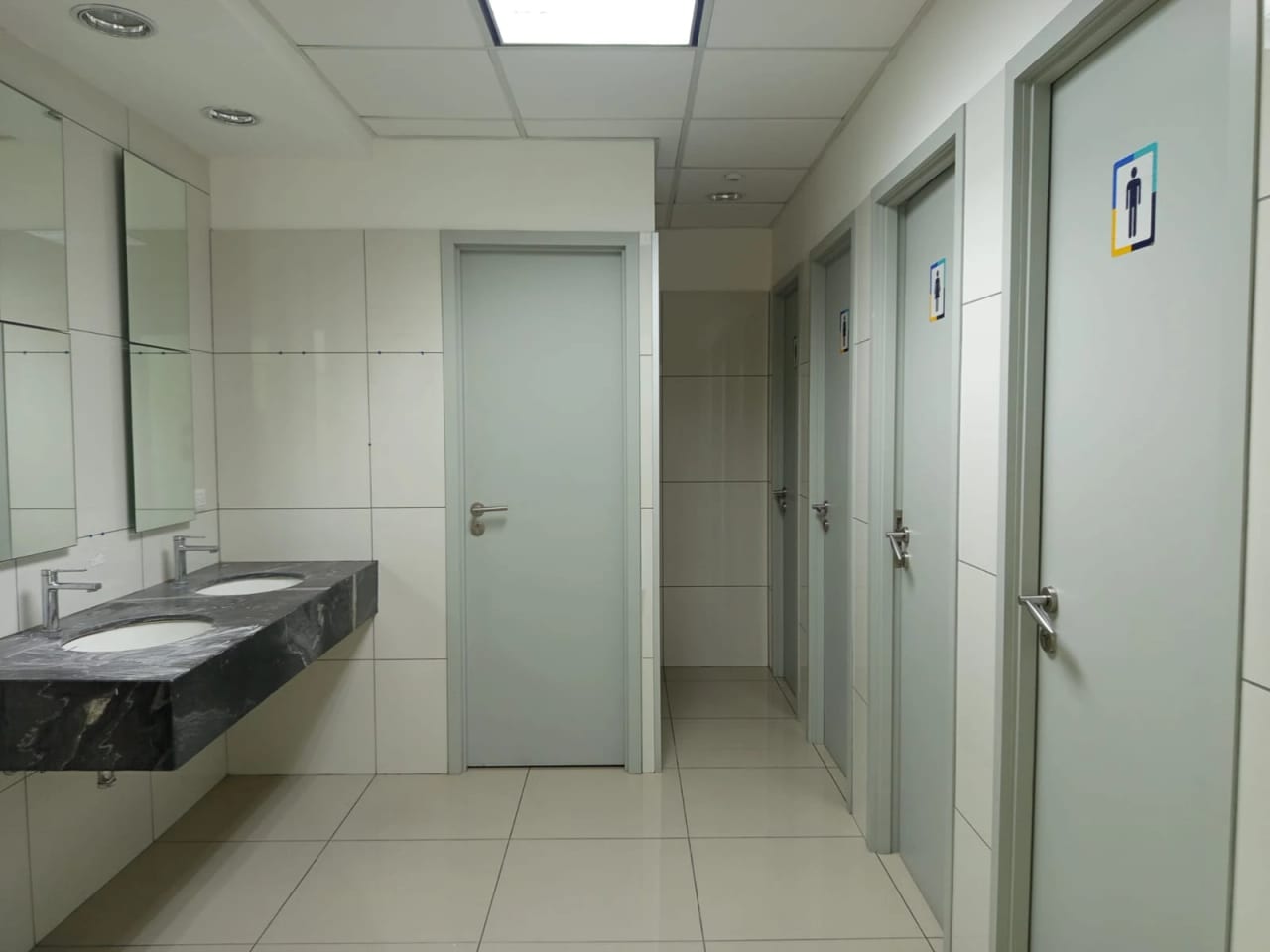 Se renta mega oficina en zona 14 — Oficina en Alquiler en Exedra, Zona 14, Guatemala, Ciudad — foto 13 de 13