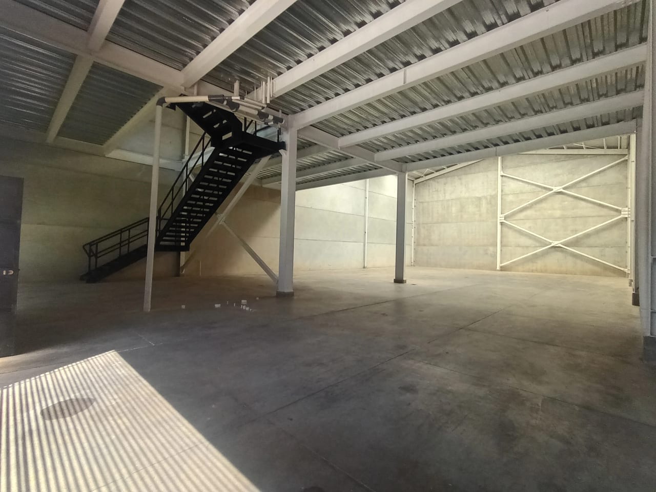 Ofibodega en Venta Km 16.5 (CAES) — Bodega / Ofibodega en Venta en Carretera a El Salvador, Guatemala, Ciudad — foto 12 de 16