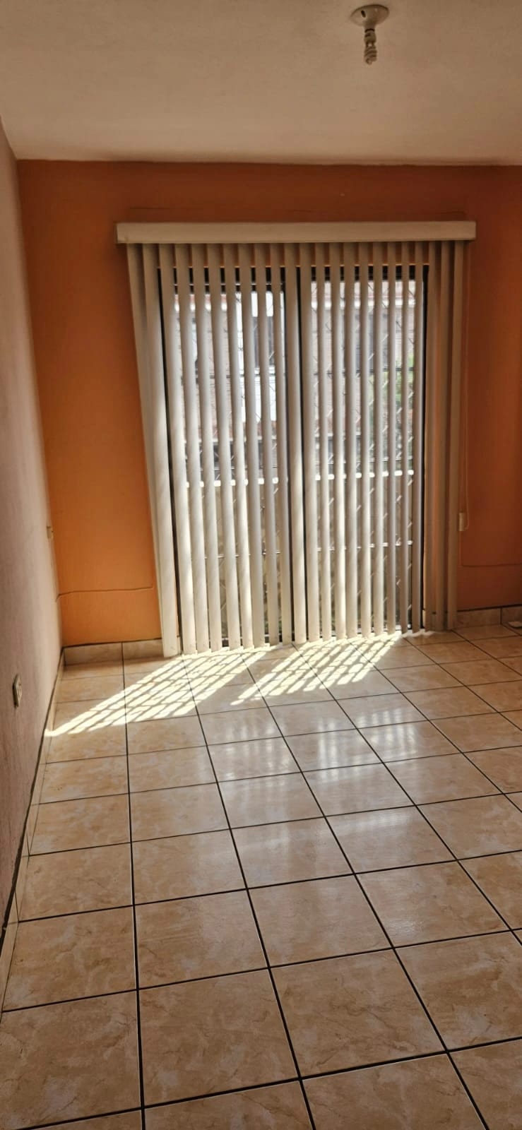 Casa amplia en venta zona 2 de Mixco — Casa en Venta en Zona 2 Mixco, Guatemala, Ciudad — foto 7 de 12