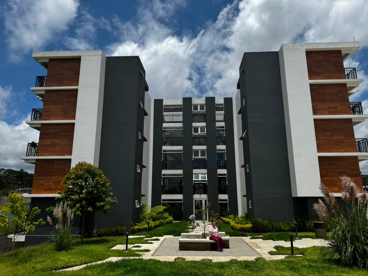 Apartamento den venta — Apartamento en Venta en senderos, Zona 16, Guatemala, Ciudad — foto 1 de 17