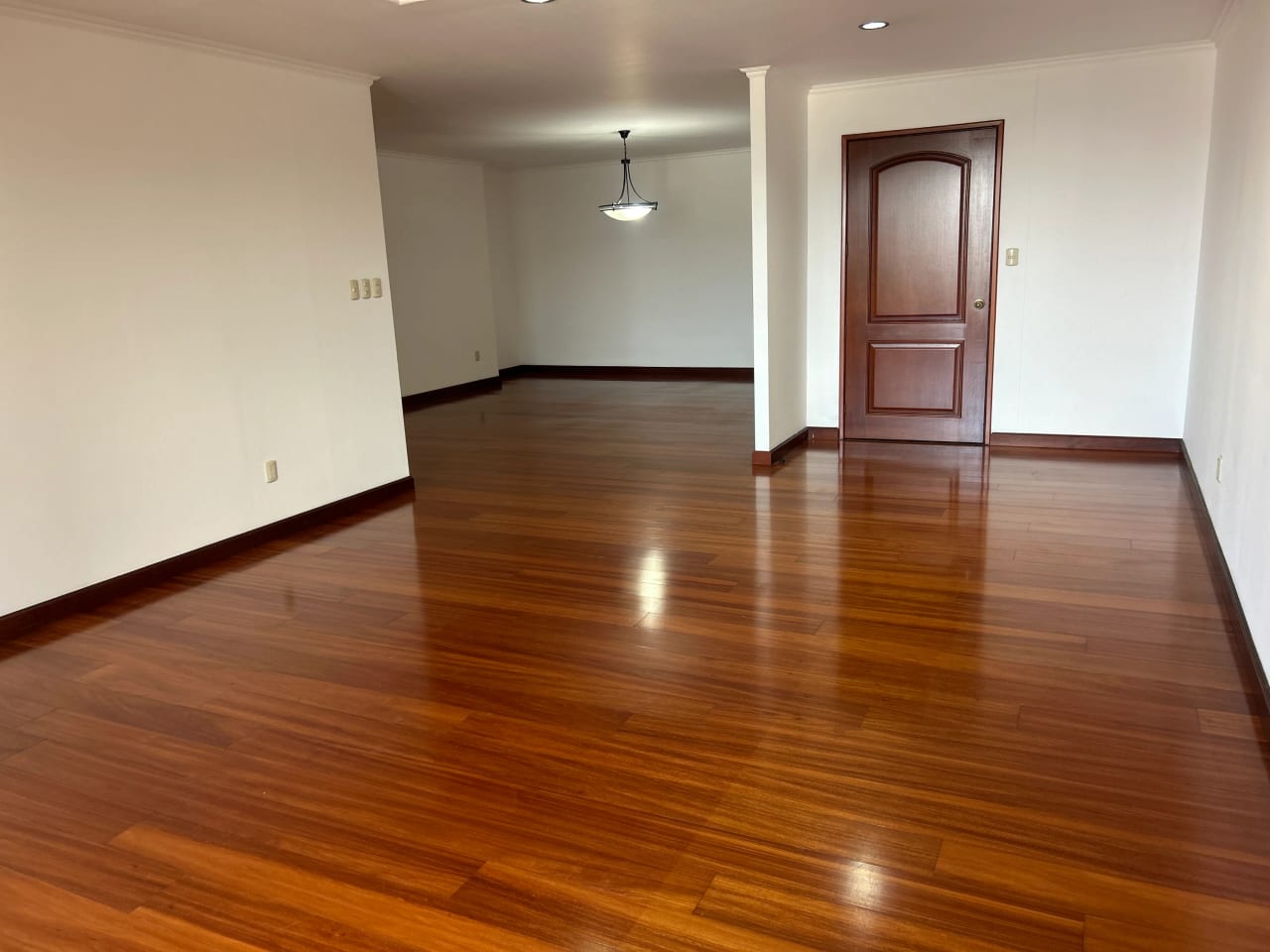 Se renta apartamento en zona 14 — Apartamento en Alquiler en Zona 14, Guatemala, Ciudad — foto 3 de 15