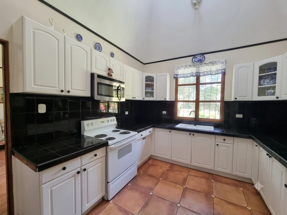 Casa en Venta en Antigua Guatemala — Casa en Venta en Dentro del Casco, Antigua, Sacatepéquez — foto 8 de 11