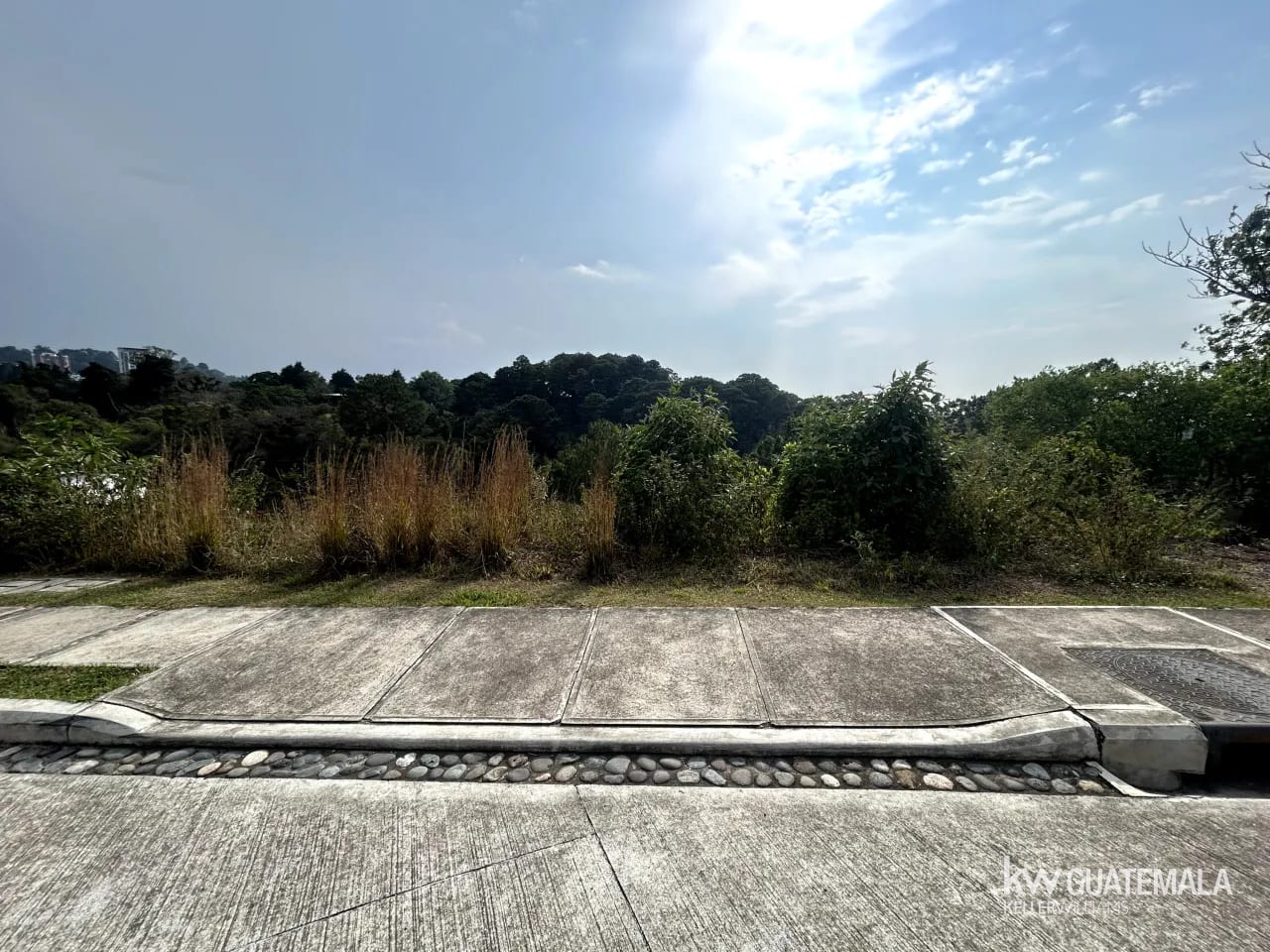 Terreno en Venta | Condominio Lomas de San Isidro, Zona 16 — Terreno en Venta en Lomas de San Isidro, Zona 16, Guatemala, Ciudad — foto 1 de 6