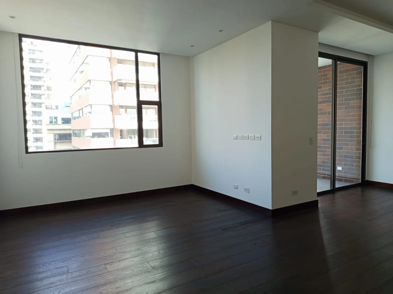 Apartamento en Zona 14 — Disponible en Venta y Renta — Apartamento en Alquiler en Zona 14, Guatemala, Ciudad — foto 2 de 17