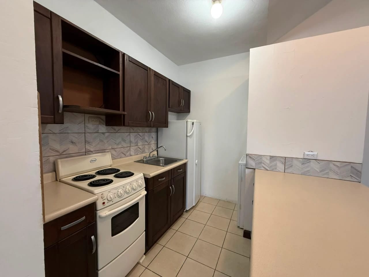 Apartamento en Renta Villa Tiepolo — Apartamento en Alquiler en Villa Tiepolo, Carretera a El Salvador, Guatemala, Ciudad — foto 3 de 8