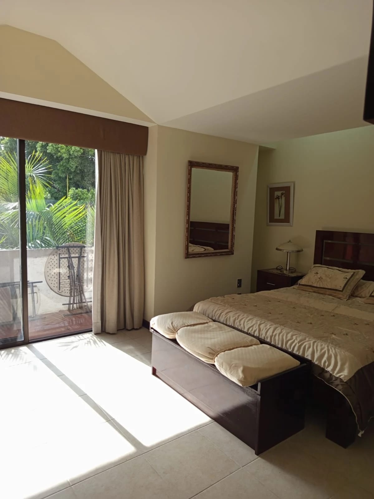 Apartamento Amueblado en Zona 14 (renta / Venta) — Apartamento en Alquiler en Zona 14, Guatemala, Ciudad — foto 8 de 17