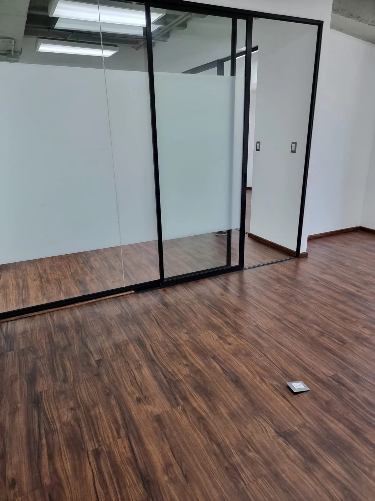 Venta de Oficina en Avenida Reforma (zona 9) — Oficina en Venta en Zona 9, Guatemala, Ciudad — foto 4 de 14