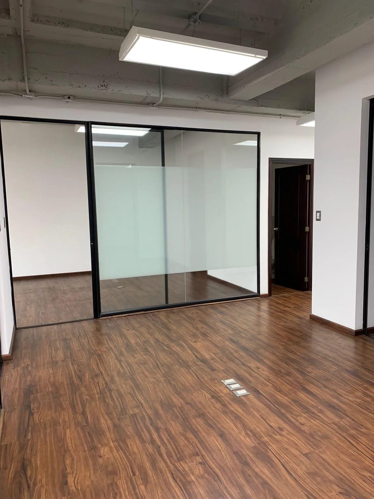 Venta de Oficina en Avenida Reforma (zona 9) — Oficina en Venta en Zona 9, Guatemala, Ciudad — foto 1 de 14