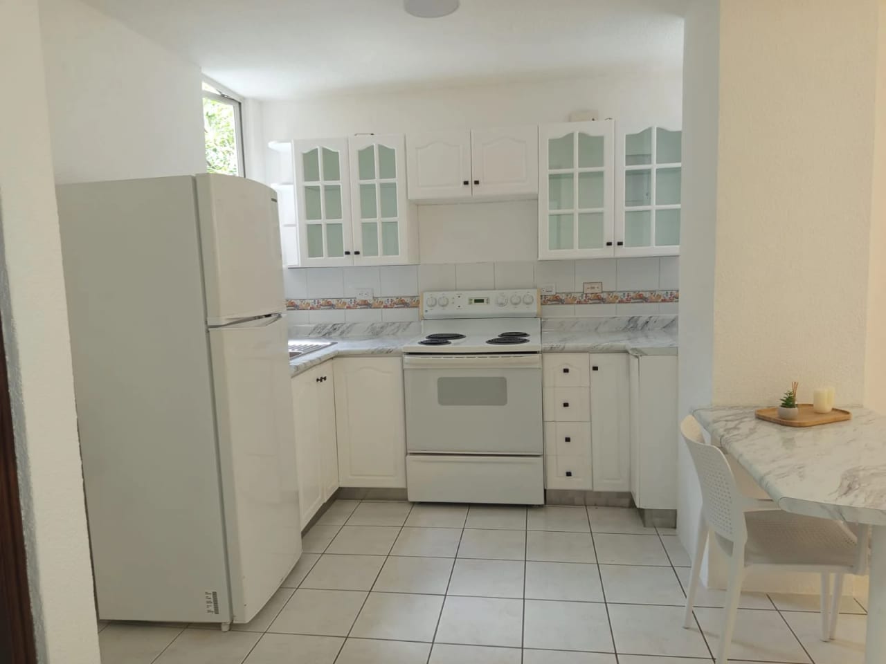 Apartamento en Renta y Venta en zona 16 Colonia La Montaña — Apartamento en Venta en Zona 16, Guatemala, Ciudad — foto 1 de 14