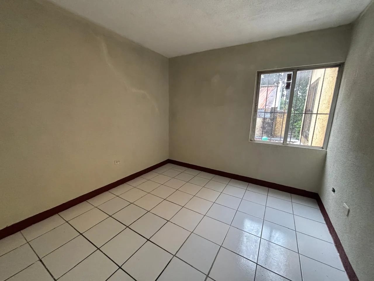 Casa en Venta en Condominio Villa Romana, zona 10 de Villa Nueva, Guatemala — Casa en Venta en Villa Nueva, Guatemala, Ciudad — foto 8 de 14