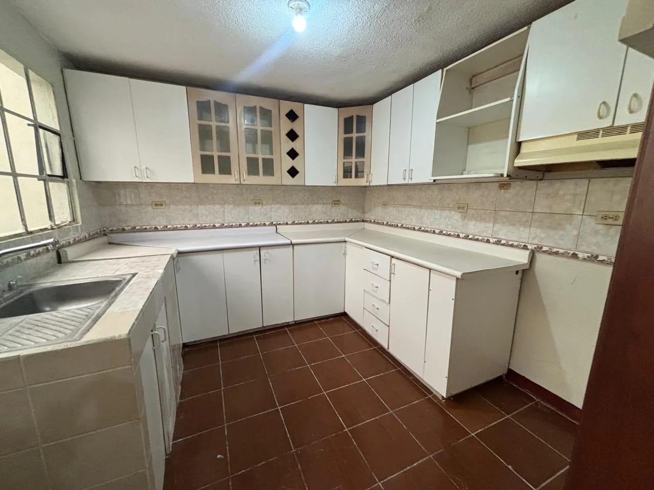 Casa en Venta en Condominio Villa Romana, zona 10 de Villa Nueva, Guatemala — Casa en Venta en Villa Nueva, Guatemala, Ciudad — foto 6 de 14