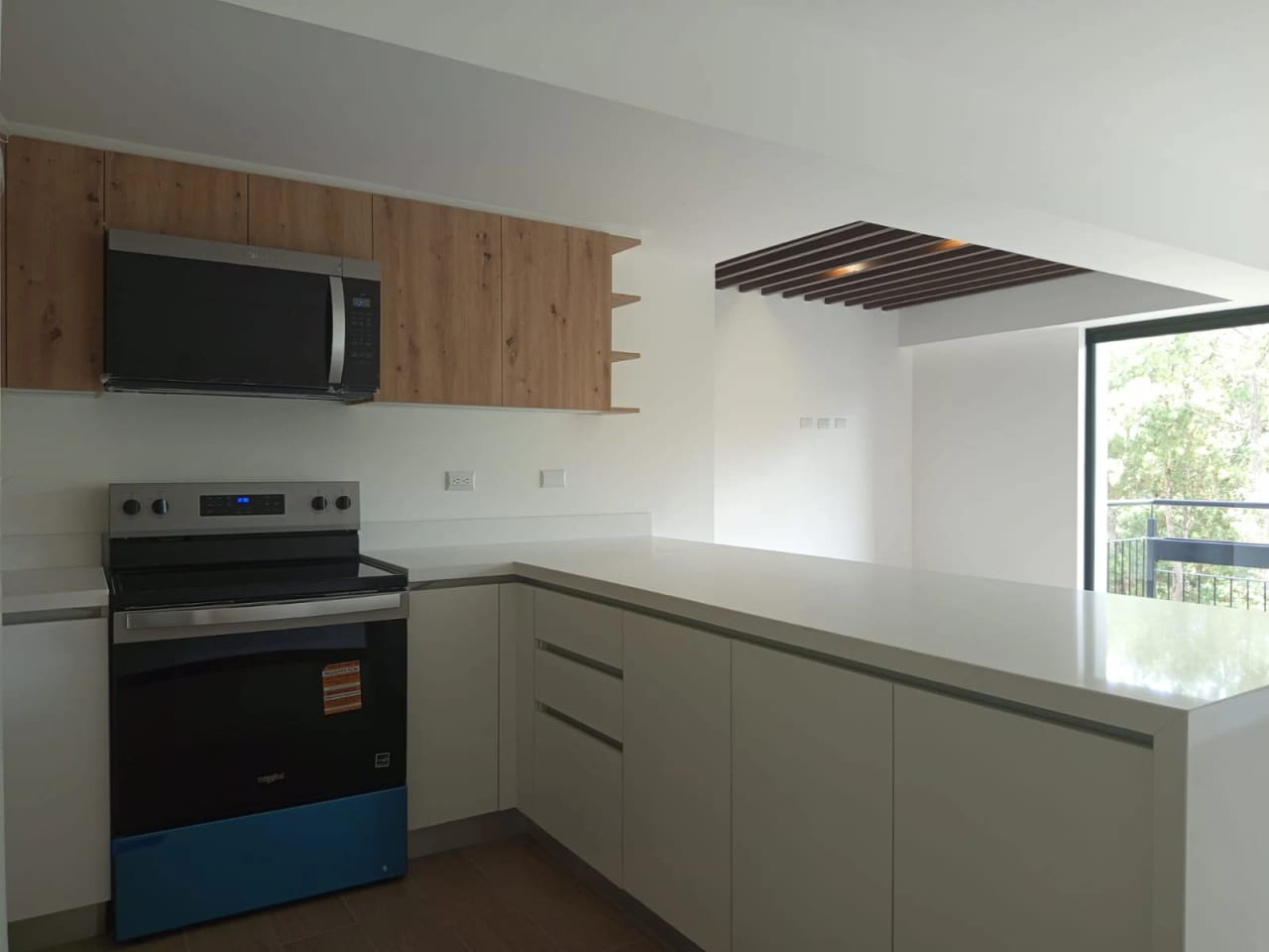 Apartamento en Renta en Zona 16 Kanajuyú — Apartamento en Alquiler en Zona 16, Guatemala, Ciudad — foto 15 de 17
